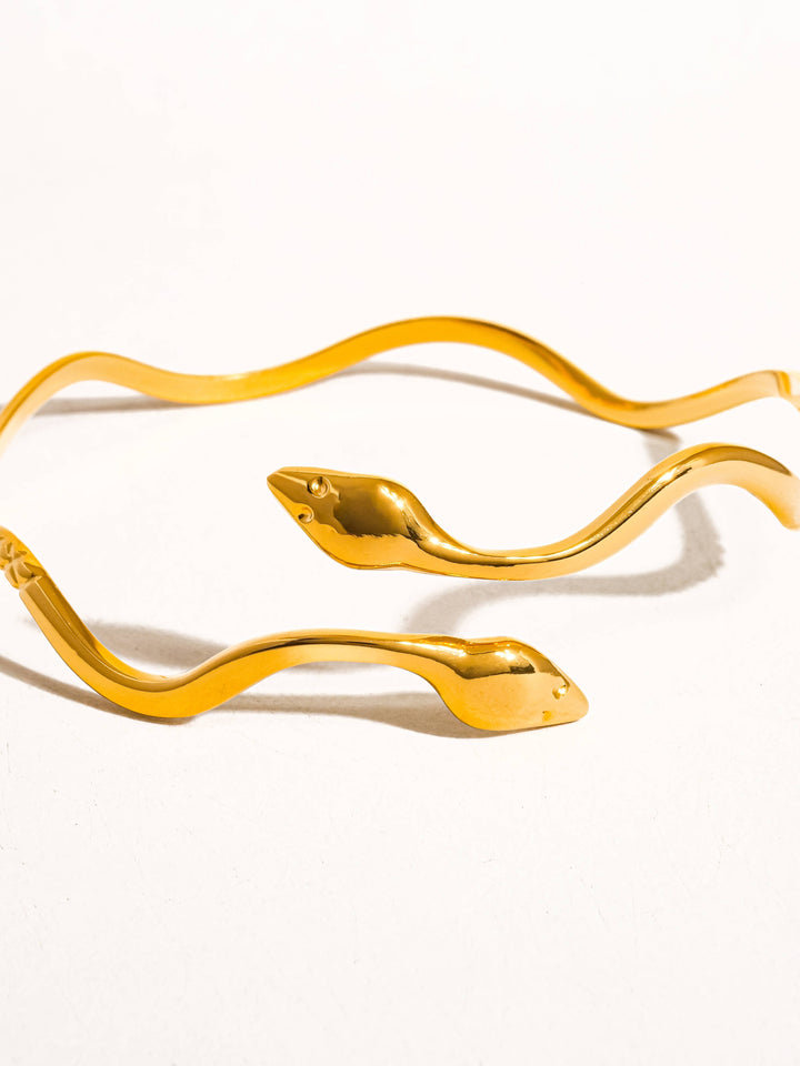 Zofia 18K Gold Non-Tarnish Wavy Serpent Bracelet
