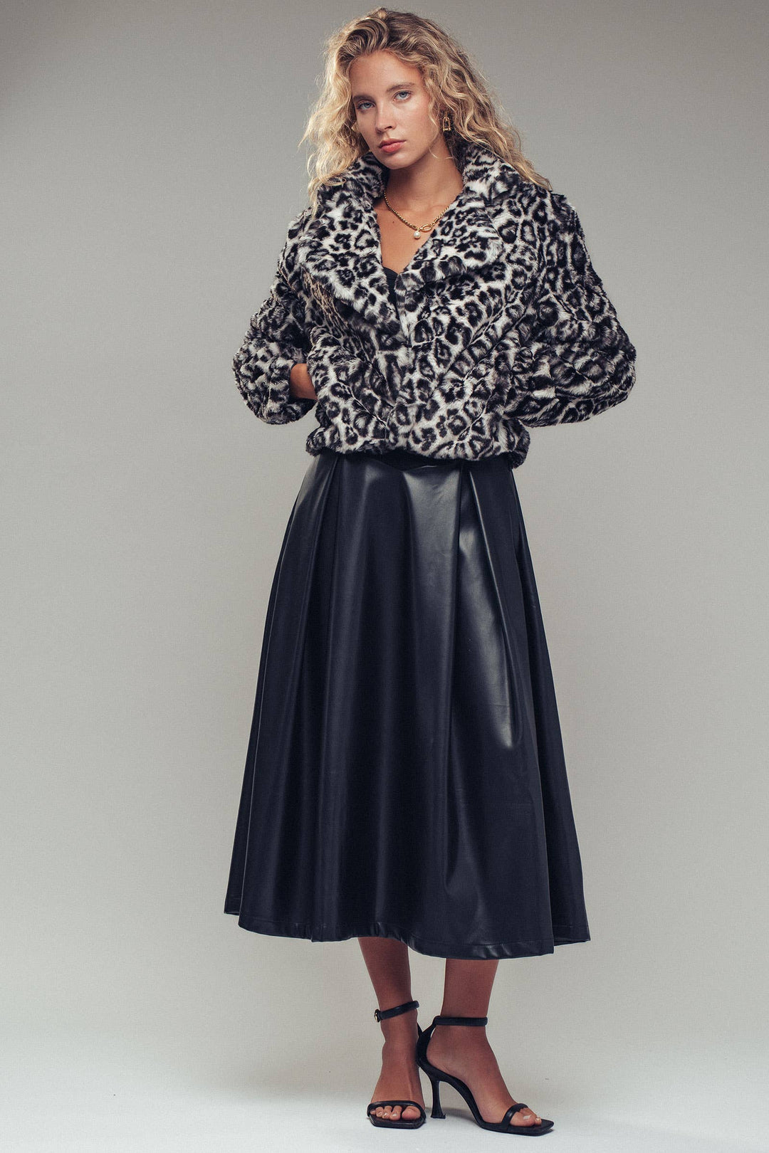 Cropped Faux Fur Leopard Print Bomber Jacket