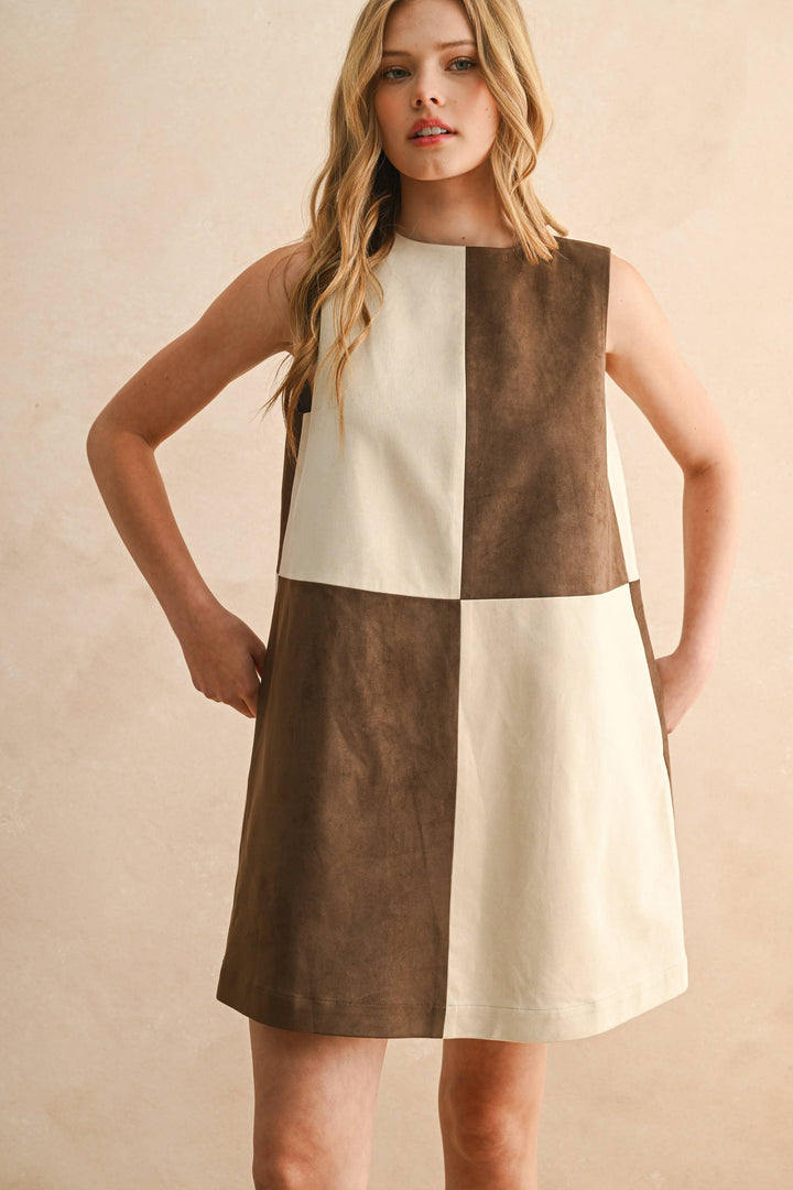 D5233   SUEDE COLOR CONTRASTED SHIFT DRESS